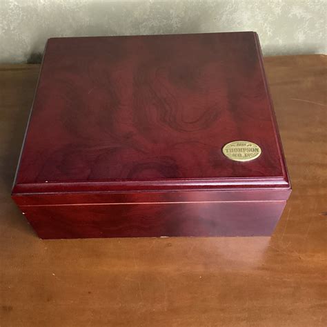 VTG 1915 Thompson & Co. Inc. Humidor Cigar Box w/ 